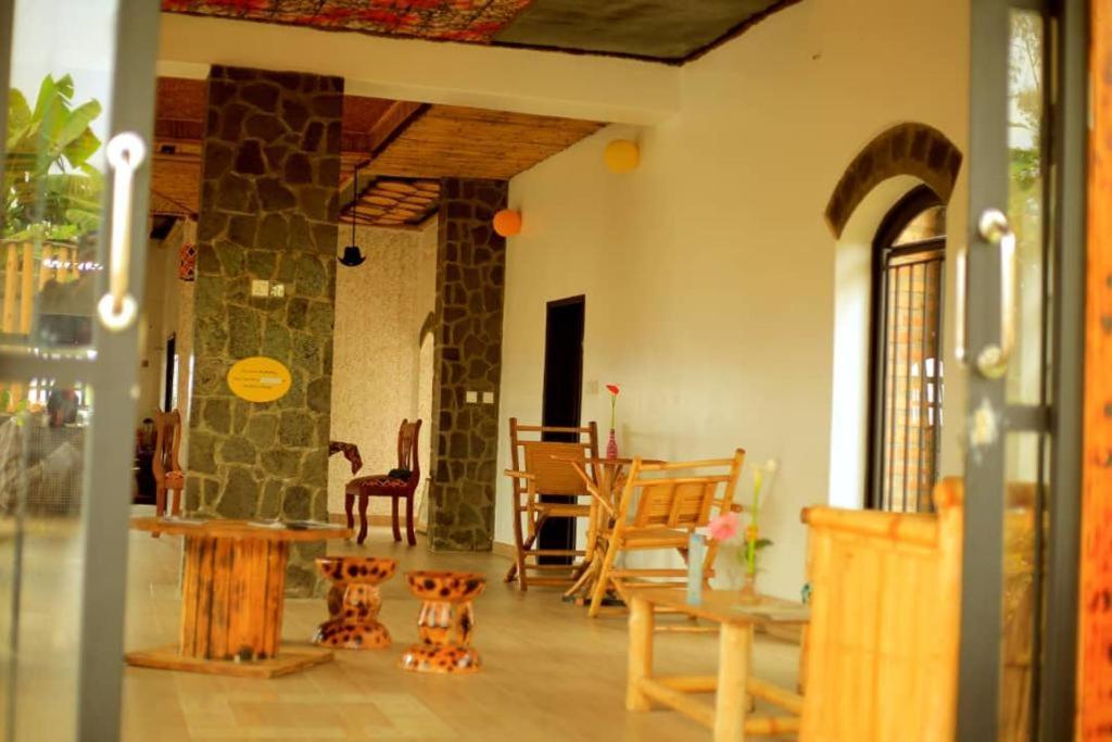 Urugano Virunga Palace Nyarugina Kültér fotó